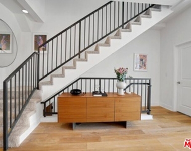 13346 W Washington Boulevard - Photo Thumbnail 5