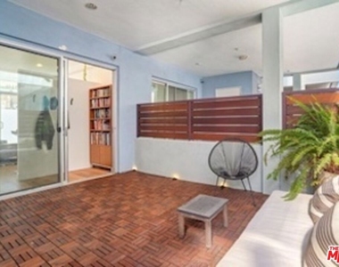 13346 W Washington Boulevard - Photo Thumbnail 1