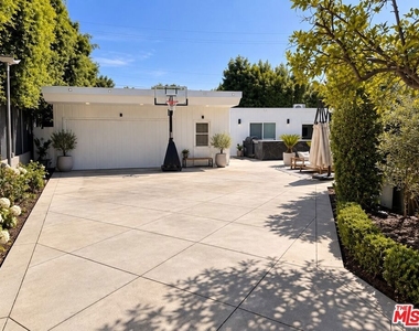 604 Trenton Drive - Photo Thumbnail 20