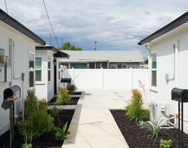 3531 W 113th Street - Photo Thumbnail 6