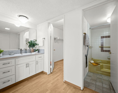 10535 Wilshire Boulevard - Photo Thumbnail 22
