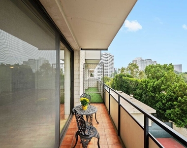 10535 Wilshire Boulevard - Photo Thumbnail 30