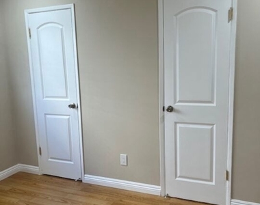 822 S Shenandoah Street - Photo Thumbnail 22