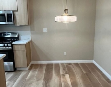 822 S Shenandoah Street - Photo Thumbnail 6