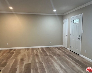 822 S Shenandoah Street - Photo Thumbnail 45
