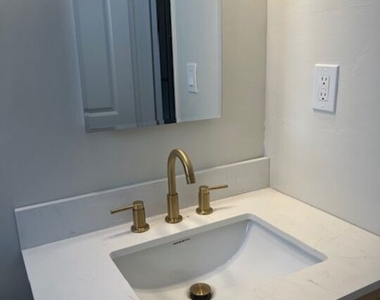 822 S Shenandoah Street - Photo Thumbnail 26