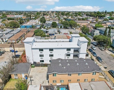 3221 W 71st Street - Photo Thumbnail 27