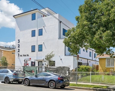 3221 W 71st Street - Photo Thumbnail 2