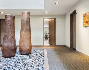 967 Hammond Street - Photo Thumbnail 2