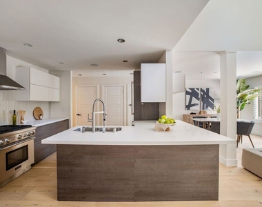 967 Hammond Street - Photo Thumbnail 11