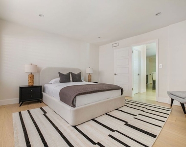 967 Hammond Street - Photo Thumbnail 22