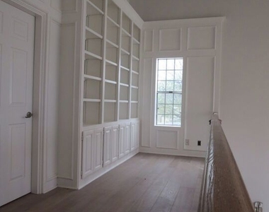 18232 Rosita Street - Photo Thumbnail 22