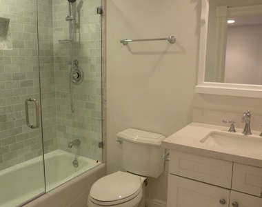 18232 Rosita Street - Photo Thumbnail 23