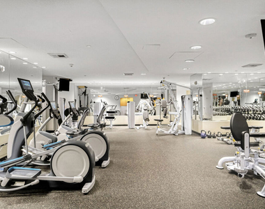 13600 Marina Pointe Drive - Photo Thumbnail 27
