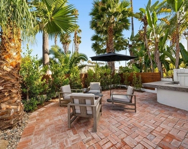 434 Bonair - Photo Thumbnail 11
