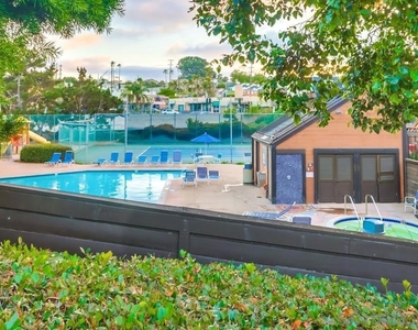 3960 Voltaire St - Photo Thumbnail 34
