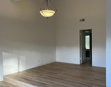 1423 View Drive - Photo Thumbnail 11