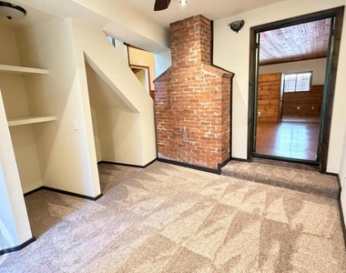 54080 Pine Crest Avenue - Photo Thumbnail 16