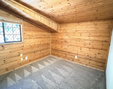 54080 Pine Crest Avenue - Photo Thumbnail 6