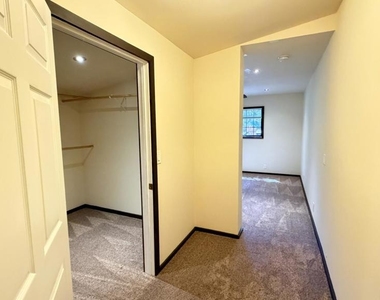 54080 Pine Crest Avenue - Photo Thumbnail 10