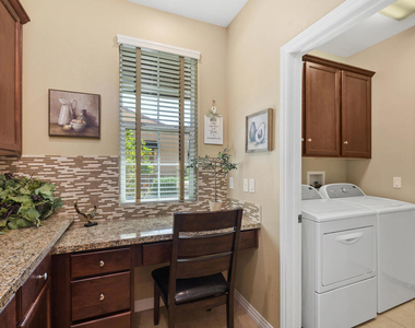 52155 Desert Spoon Court - Photo Thumbnail 4