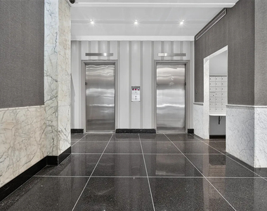 95 Christopher Street - Photo Thumbnail 11