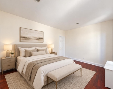 20 Magaw Place - Photo Thumbnail 4