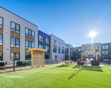 655 Washington Street - Photo Thumbnail 45