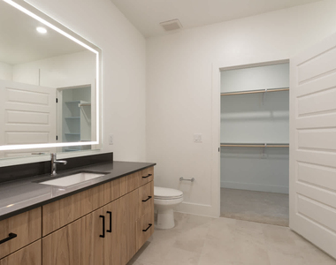 17727 Addison Road - Photo Thumbnail 63