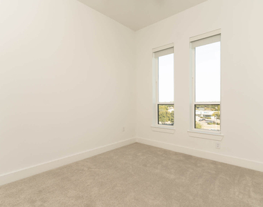 17727 Addison Road - Photo Thumbnail 75