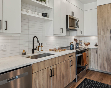 17727 Addison Road - Photo Thumbnail 3