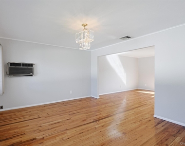 25 Hollywood Drive - Photo Thumbnail 7