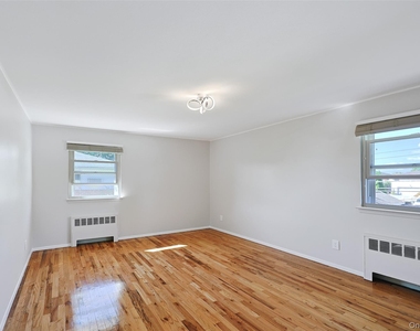 25 Hollywood Drive - Photo Thumbnail 23