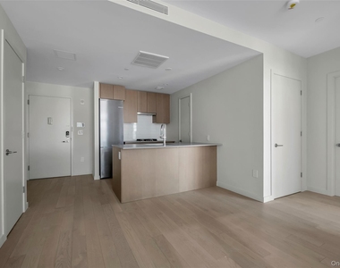 131-02b 40th Road - Photo Thumbnail 3
