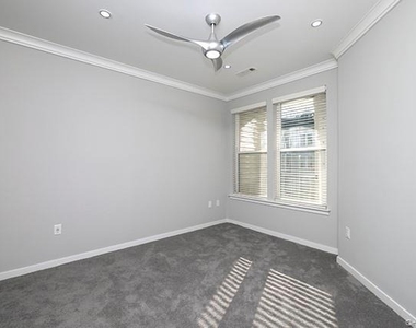 116 Searing Avenue - Photo Thumbnail 4
