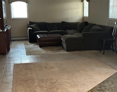 207 Maytime Drive - Photo Thumbnail 16