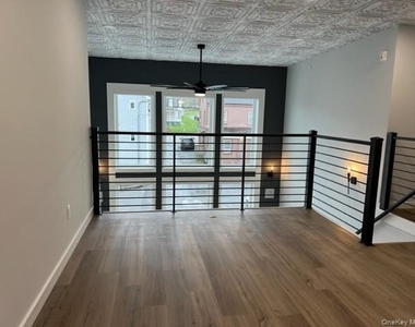 42 N Main Street - Photo Thumbnail 4