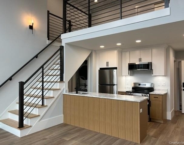 42 N Main Street - Photo Thumbnail 1
