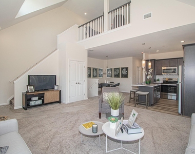 312 Ashley Court Avenue - Photo Thumbnail 17