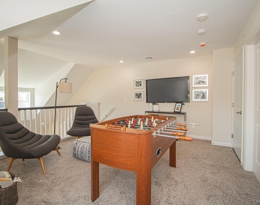 312 Ashley Court Avenue - Photo Thumbnail 19