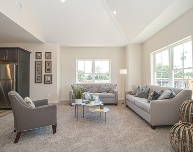 312 Ashley Court Avenue - Photo Thumbnail 15