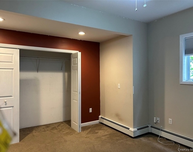 68 Ramapo Road - Photo Thumbnail 9