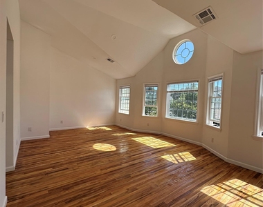 7807 Shore Road - Photo Thumbnail 9