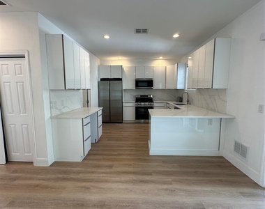 7807 Shore Road - Photo Thumbnail 6