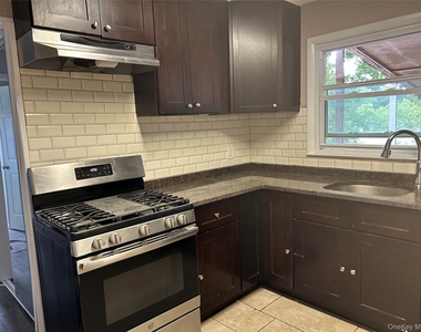 11 Ann Place - Photo Thumbnail 2