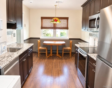 506 Alden Court N - Photo Thumbnail 3