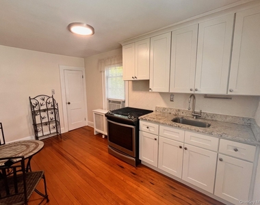 22 Jarvis Place - Photo Thumbnail 1
