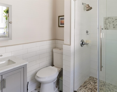 412 W Hudson Street - Photo Thumbnail 11