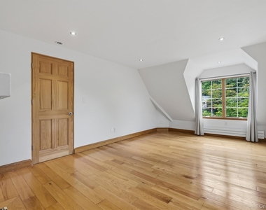 172 Grand Street - Photo Thumbnail 17