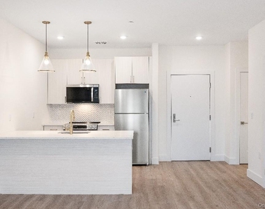 306 Bluestone Court - Photo Thumbnail 26